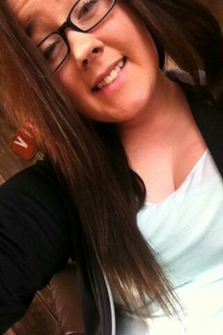 Ashley Elizabeth Divito∞ •17• Senior ♤Single♡ ✌ Follow me