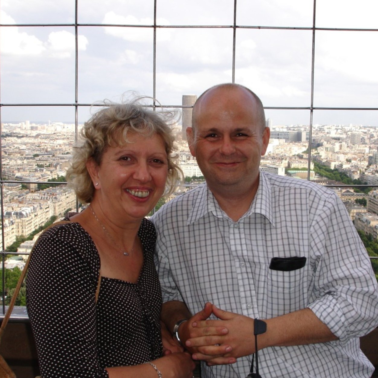 Ploverha's profile picture. Hiding in darkest Wiltshire. Can be found walking the dogs in Robbie Williams back garden.