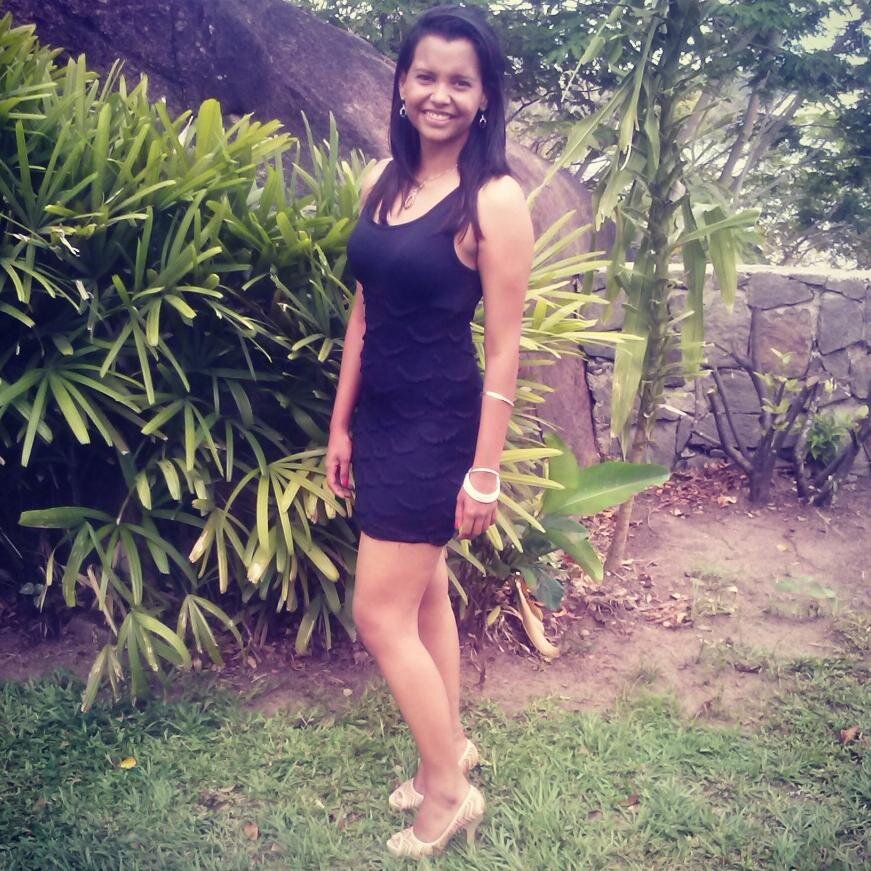 Cada Vez Mas Cerca De Mi Meta! FUTURA BIOANALISTA ♥ Agradecida de Dios siempre sobre todo por mi familia ♥ Mis Angeles mi Abuelita y Karla Figuera O:)