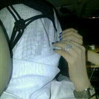 ‏ادري منت لي .. لكن وربي احبككك ..