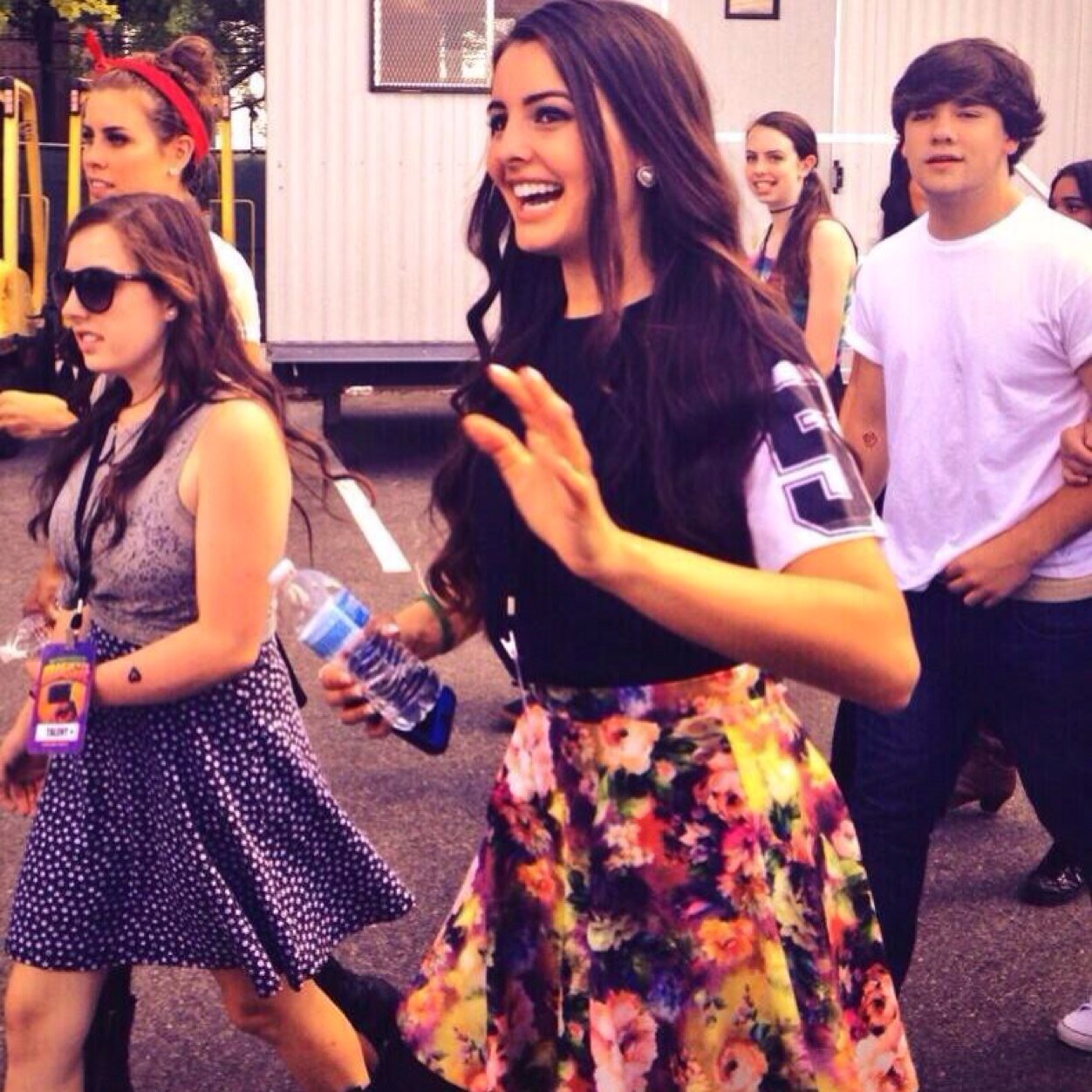 Have you heard of this band called Cimorelli yet? Well here is a great chance for you to get to know them! Just check out my tweets and go follow @cimorelliband