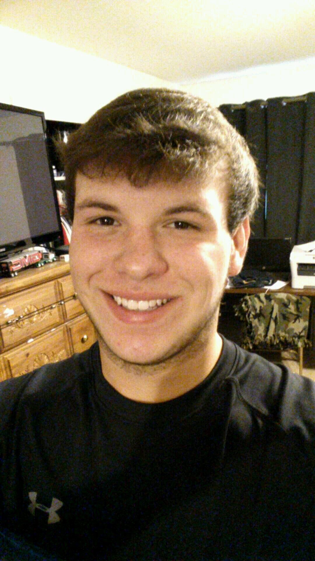 doubleT123096's profile picture. heres to the good times while there's still time