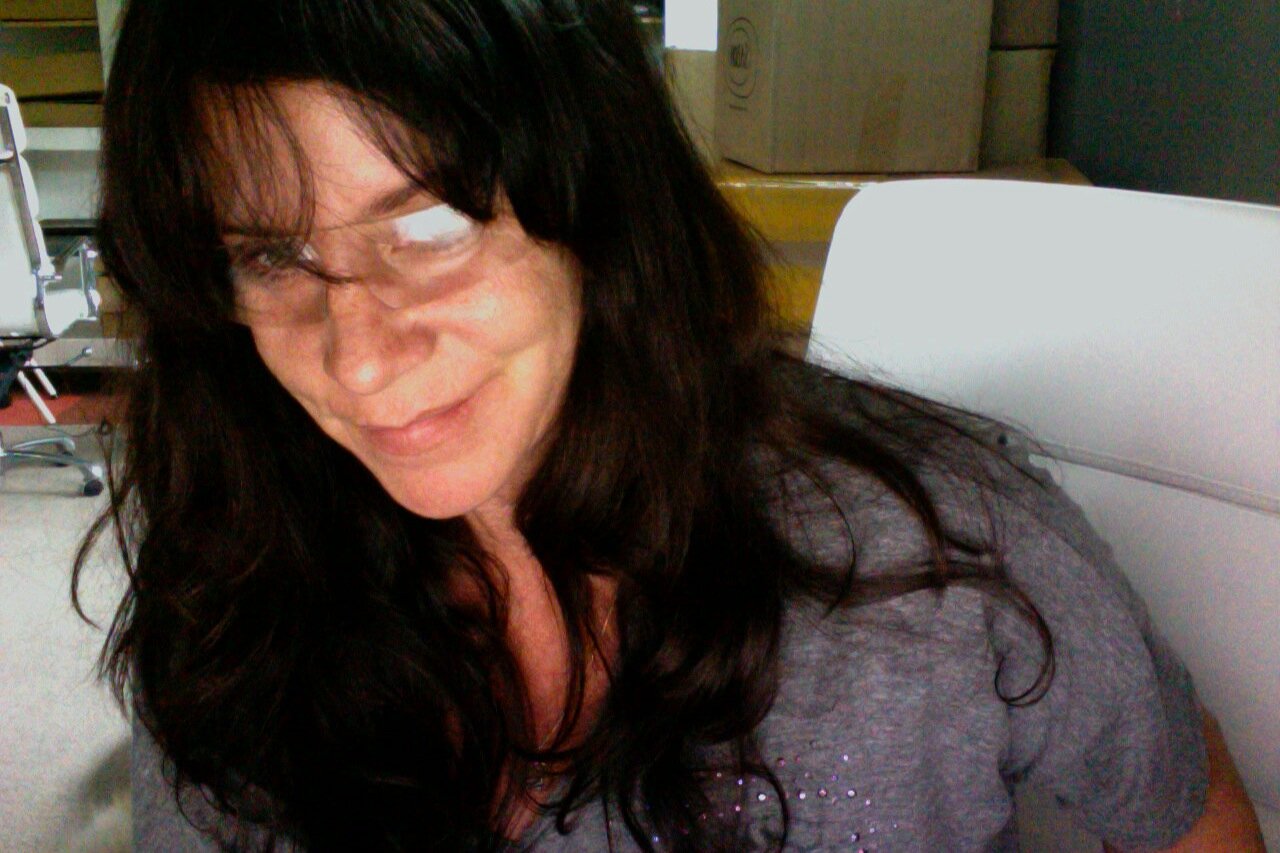 kellycoty50's profile picture. figured out an easier way to wear reading glasses.