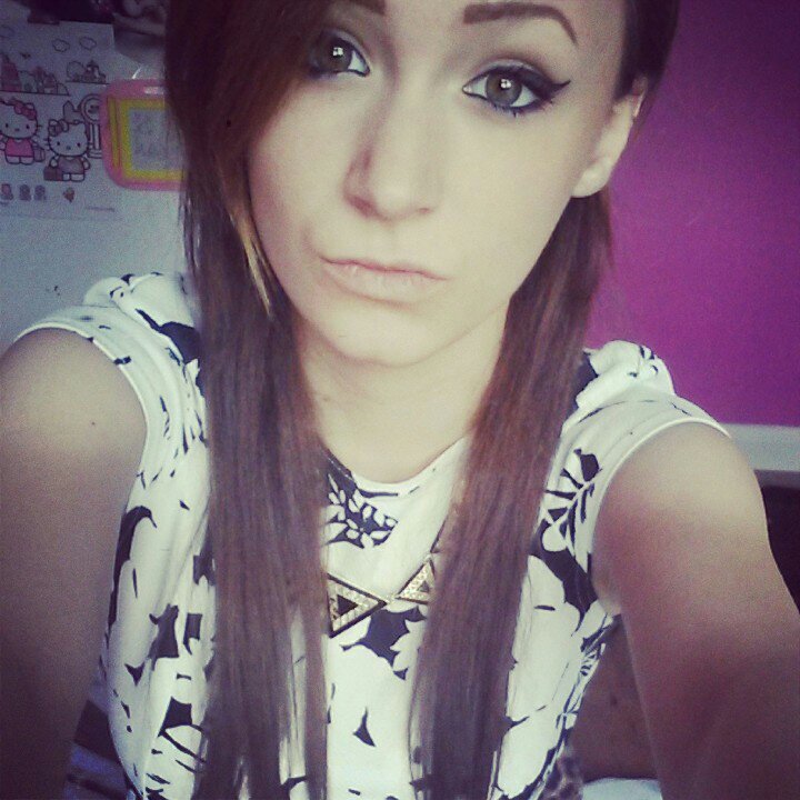 montmeg's profile picture. 