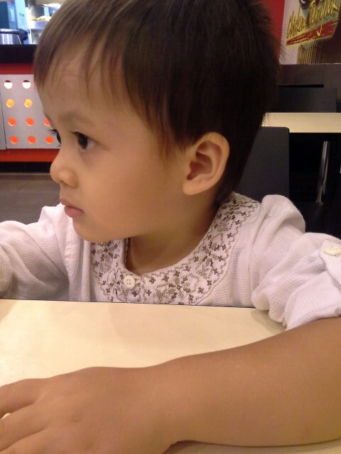 TerapiWicara's profile picture. Emakny Mikmik dan terapis wicara yg sehari2 praktik di rumahanak THEPITA, Tebet, Jakarta, Indonesia.