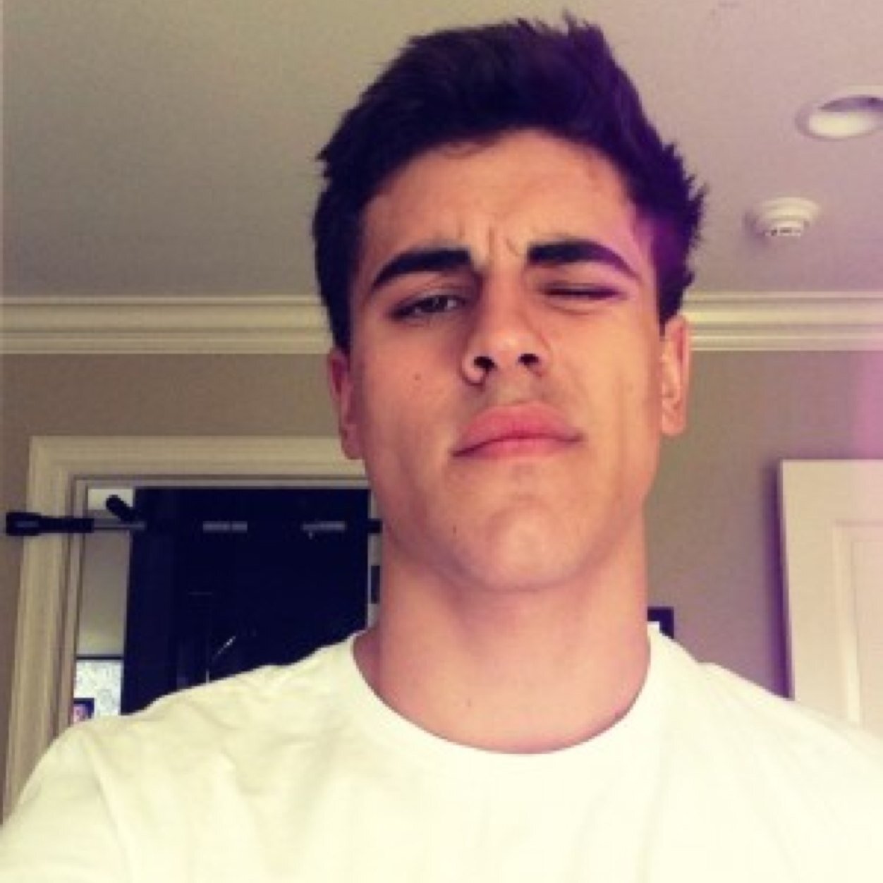 GilinskyftO2L's profile picture. Please go follow @Sweet_O2L cause she gave you this free follow :) have a great day ❤️