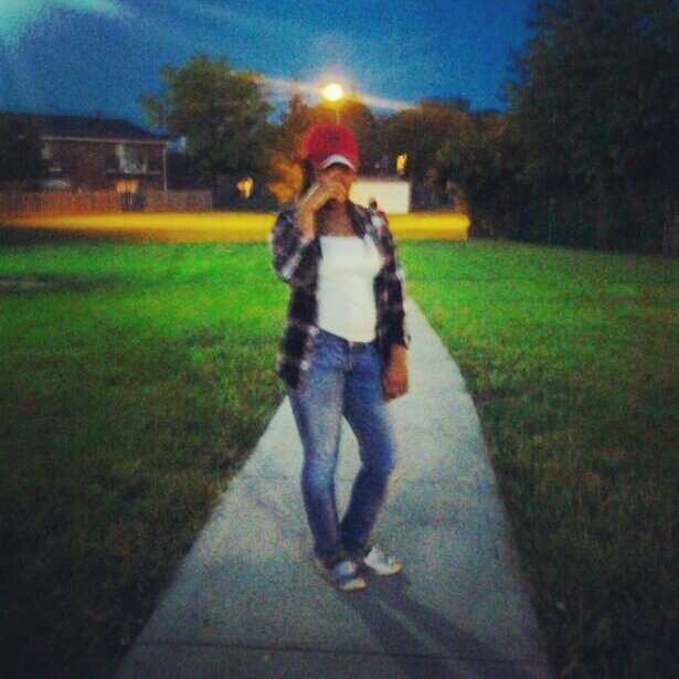 fmoi @nieck_nieck i follow back (sometimes)