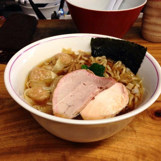 東京都町田市中町1-28-24  営業時間：12:00〜14:30/ 18:00〜20:30（材料がなくなり次第終了）水曜定休