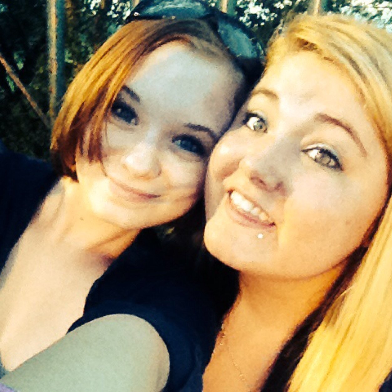Hey I'm savannah my snapchat is taternbanana Kik someonesomewhere