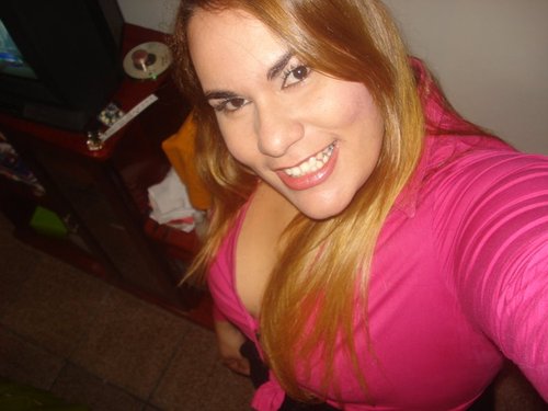 Pessoa feliz, sempre... independente das adversidades sempre olho o lado bom das situações!!! Amiga acima de tudo!!!