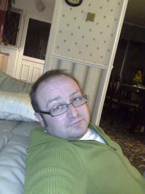 kittys_back1's profile picture. waiting for a op