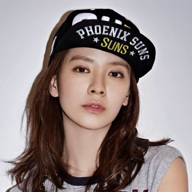 The first Arab Fans account for the Korean actress Song Ji hyo ♡ Instagram : songjihyoarabn