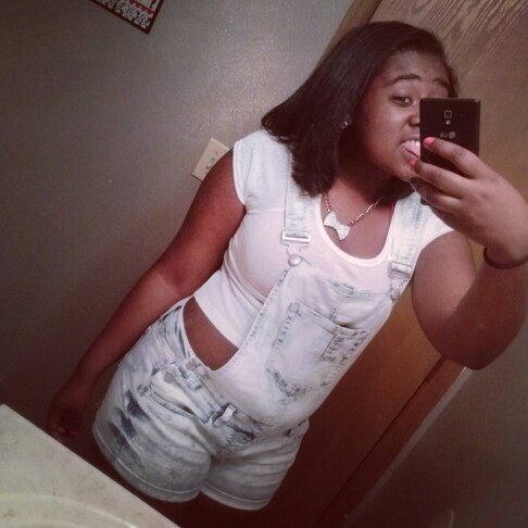 thereaalKUSH_'s profile picture. Own it ♡ | Bi ♡ | Single for Lifee ♡ | c/o 2k16 | Ovoxo til the Death of Me ... ♡ Follow me on Insta, @kyaaaababy_