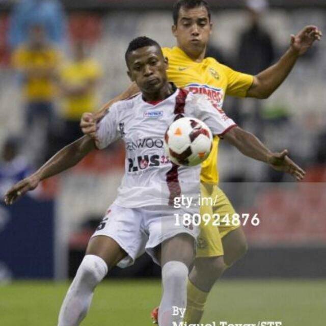 piepalas's profile picture. Futbolista prof