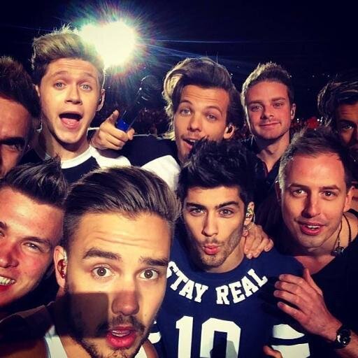 Hi , who is everyone?? Follow me :)