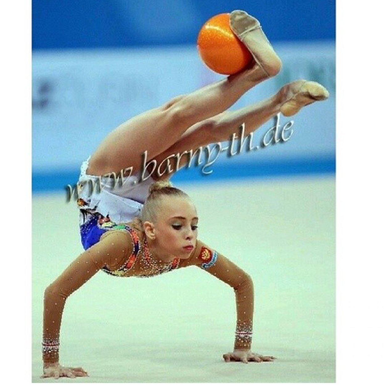 PuraDanzaa's profile picture. No trato de bailar mejor que nadie. Sólo trato de bailar mejor que yo.