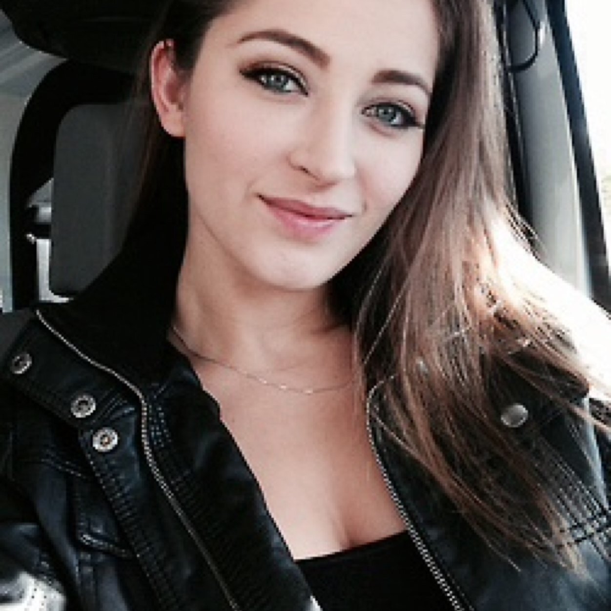 huntr3ss_'s profile picture. xX Beautiful Badass Xx