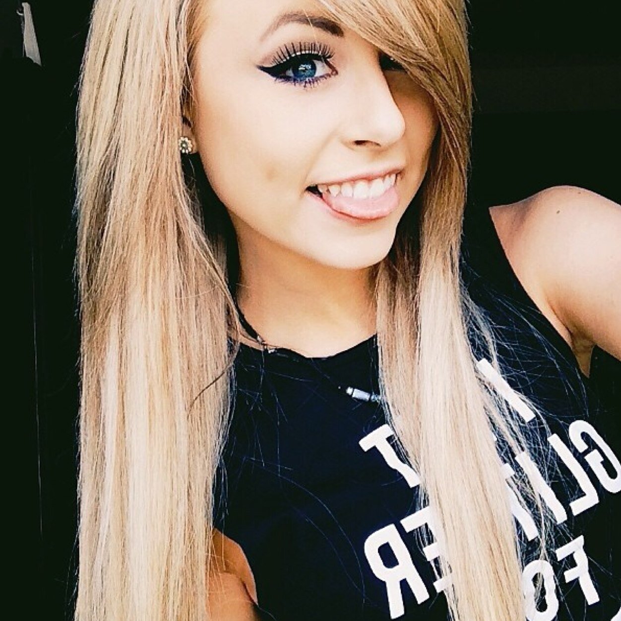 Hi lets be friends
