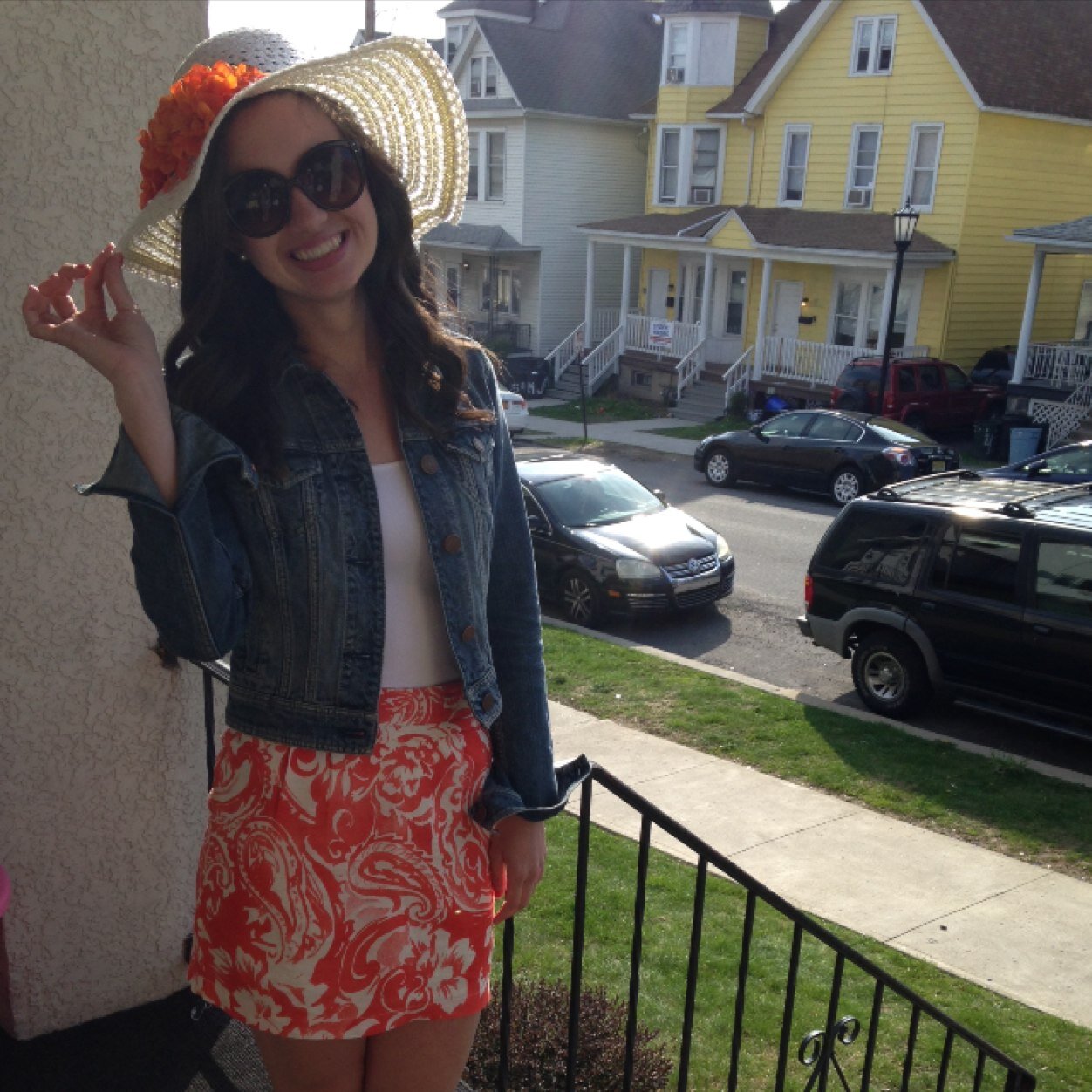 megann_aileen's profile picture. “Some people are settling down, some people are settling and some people refuse to settle for anything less than butterflies.”