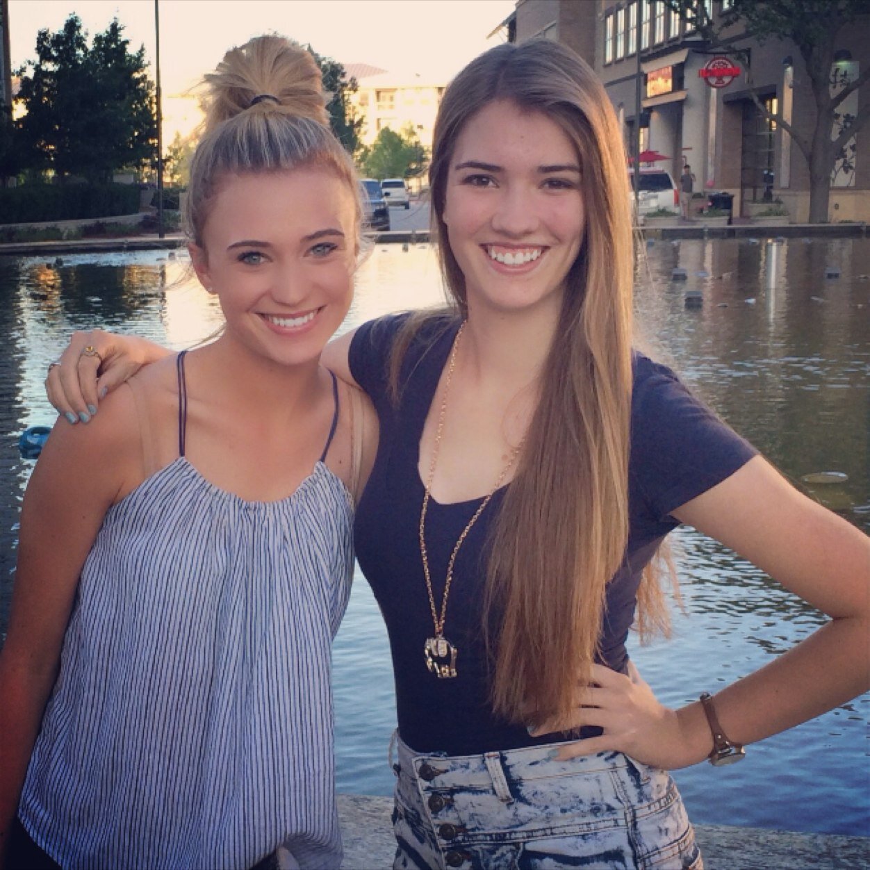 RixtonTexas_'s profile picture. Rachel(:✨ this is the Rixton edition ✨ It's all love. || let's meerkat || 5/4