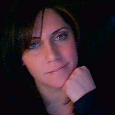 CinDonovan's profile picture. Dog lover, Nutella addict :), dancing queen, beach aficionado  ;)