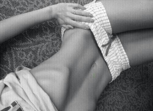 this is my secret venting acc, I have another acc but I don't want them there to see the real me. im fat. I cut. and I have an eating disorder.
