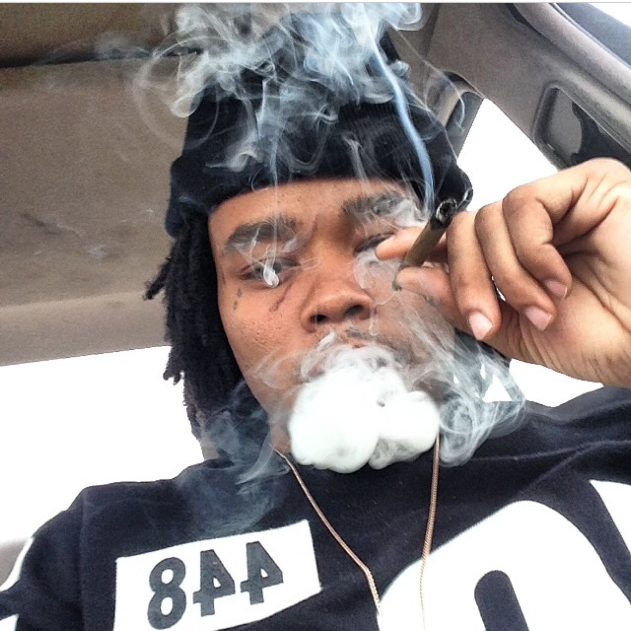 Niggas took my bro #Rio now im going cray! Free #9 & Boogie ! If a nigga say he kno me.........he lying!