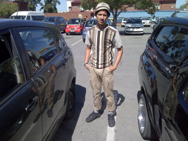 junaid_56678's profile picture. I am an Arsenal Supporter, Nothing else Matters!!!!! Unless we are on the same page...(Fucking matters)