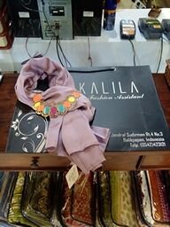 We Are Fashion Moslem Store in Balikpapan. Simply Chic Fashionate and Always Syar'i
@ Jl. Jendral Sudirman Komplek Ruko Bandar Blok C-7
Pin BB : 7CF44D4F