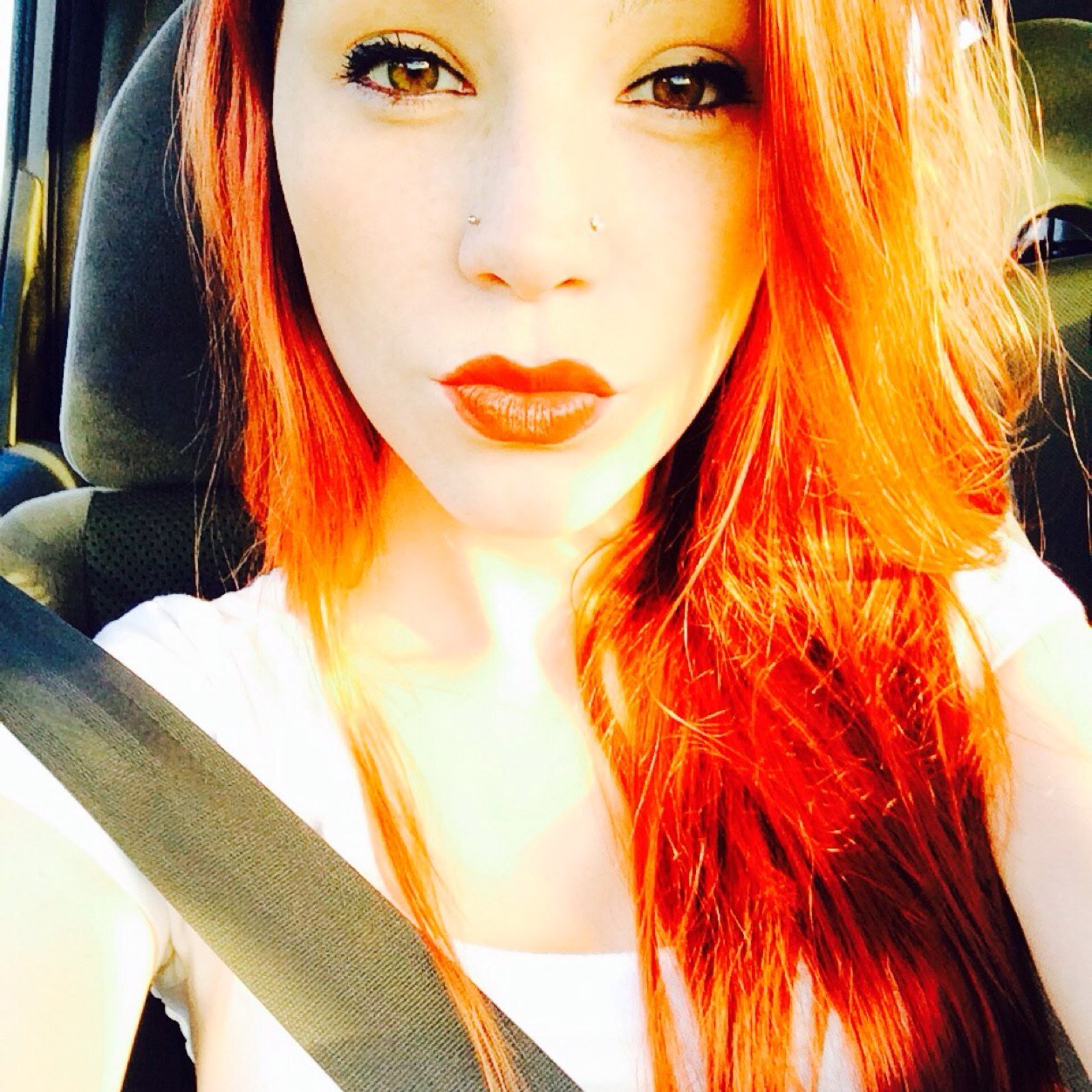 My name is Emma, im 19. I work and go to school than usually spend the rest of my time with my dog berry. I want to go to the gym but i havent gone yet WORKOUT!