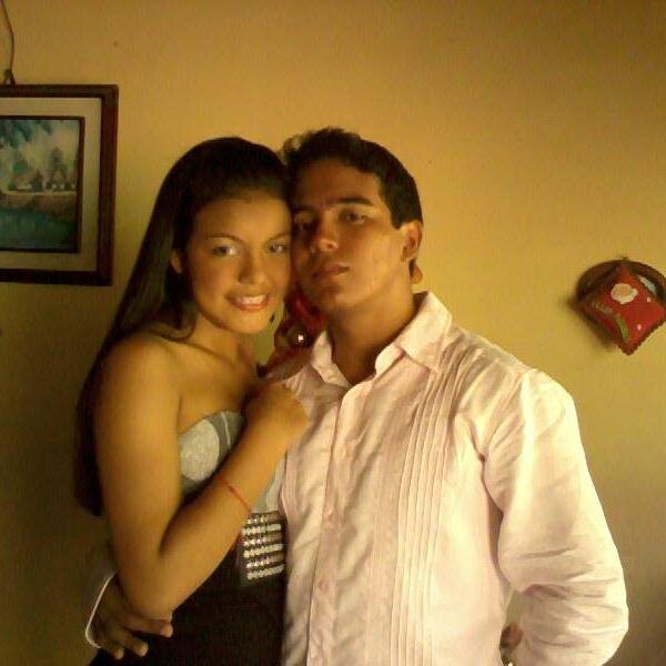 everedu02431583's profile picture. soy Licenciado en ciencias sociales mis intereses van comunados al desarrollo social y la construcion de una juventud mas critica y alfabeticamente politica,