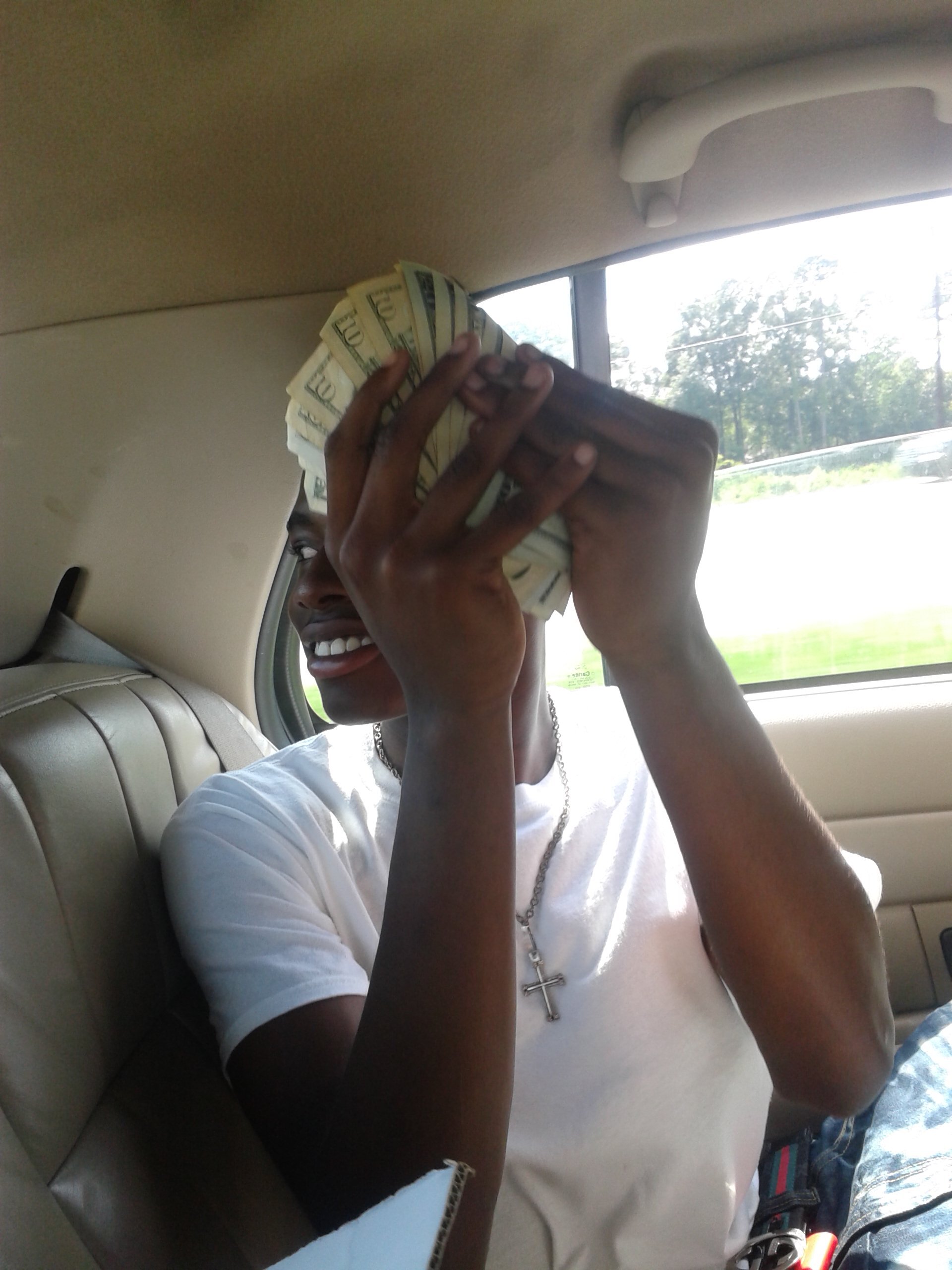 Follow iFollow Back #Ya Heard!