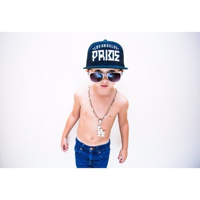 ♥Bebby♂อดีตชื่อเบ็บอายุ17 ปัจจุบันโดนสาปให้อยู่ในร่างเด็กน้อยเบ็บบี้7ขวบ 
#แดกกูแล้วเป็นอมตะ
#18+#ยืมเมจ