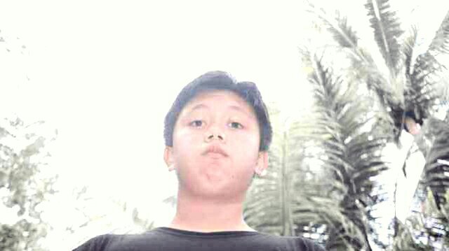 PutuPutuyogi24's profile picture. 