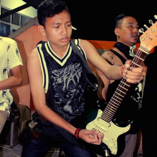 Guitar Rapist ♬