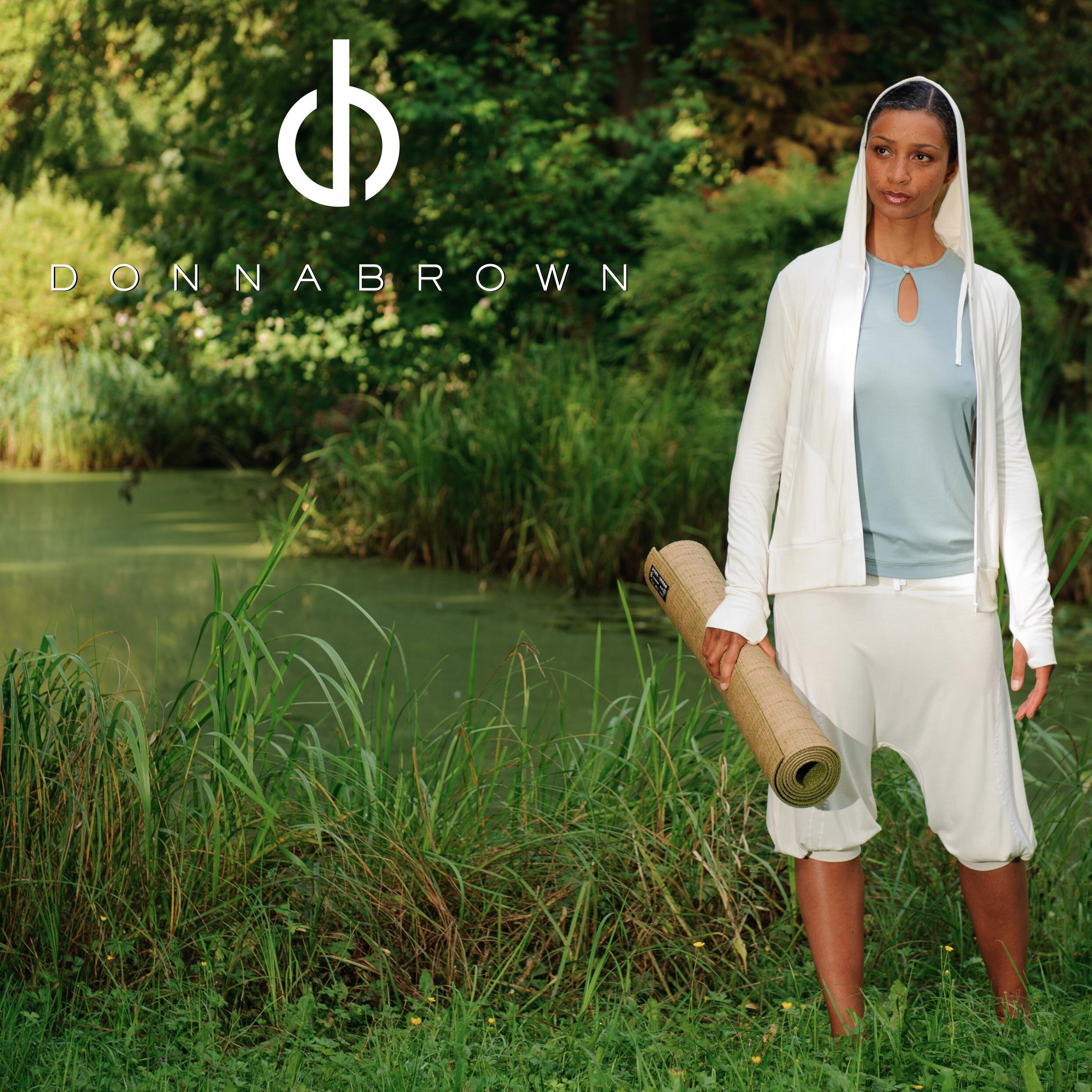 dbdonnabrown's profile picture. Yogabekleidung,Pilatesbekleidung,Sportbekleidung einer Marke, die für Komfort und Stil steht und die einfach Freude bringt.
Umweltfreundlich, atmungsaktiv.