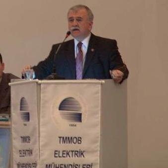 SELÇUK  ESEN   Sosyalist, TMMOB  EMO üyesi Mühendis,  1961 den bu yana örgütlü mücadelenin içinde 1971 den bu yana EMO da Devrimci Demokrat Mühendis grubu üyesi