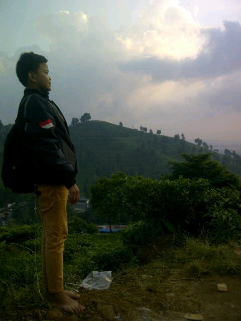 Ketampanan ini sungguh menyiksaku. Follow me and mention for follback.
