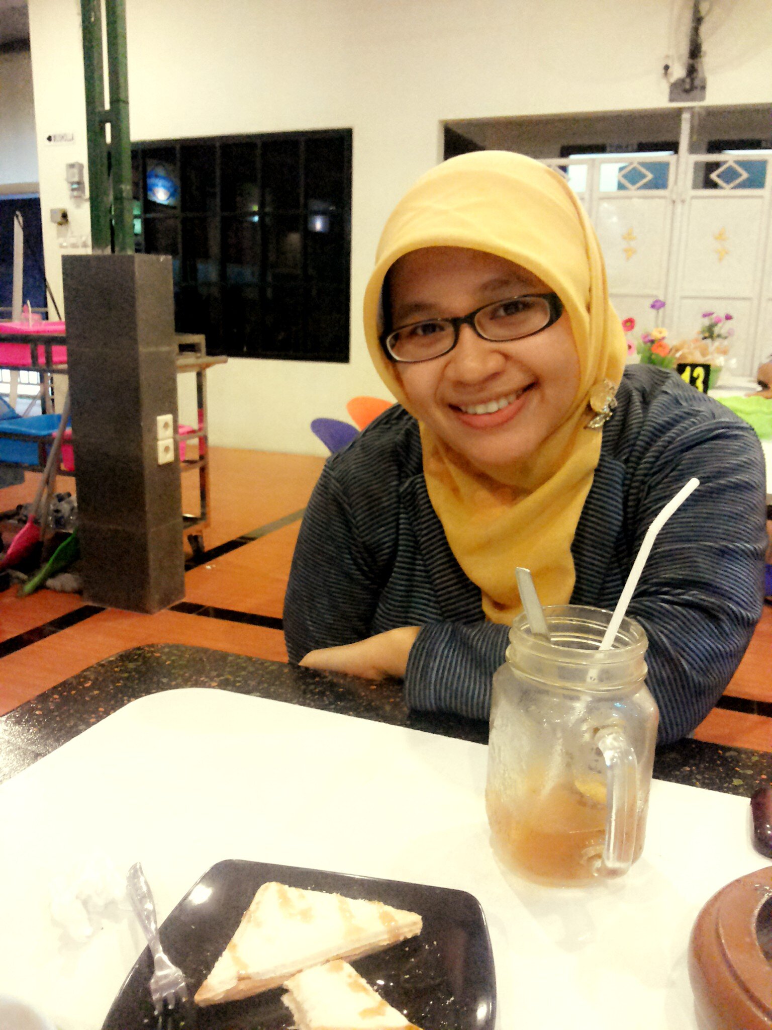 nourma_dewi's profile picture. just an ordinary girl