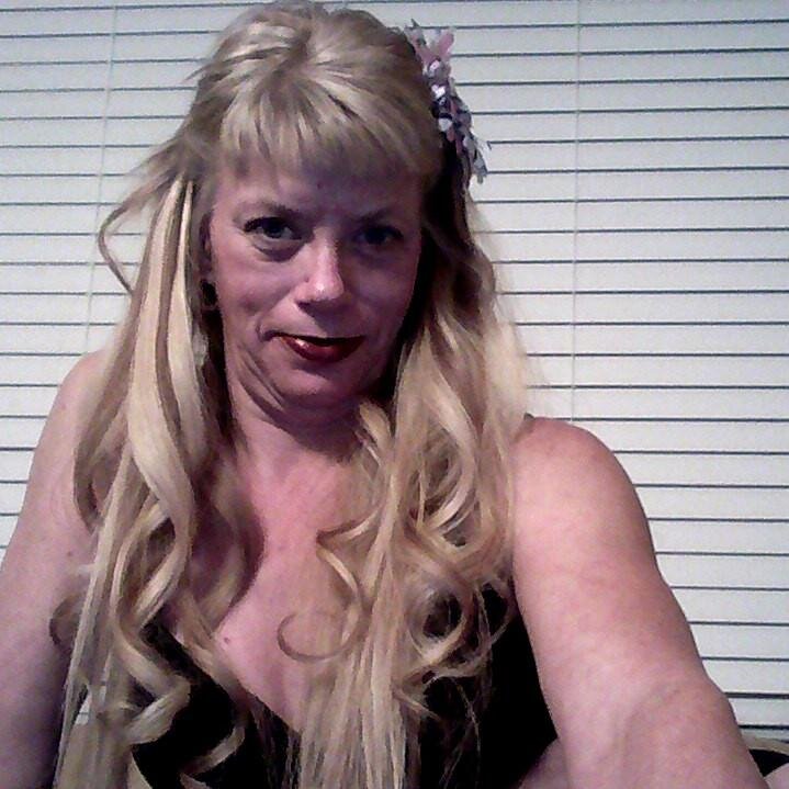 suzie_leavitt's profile picture. 