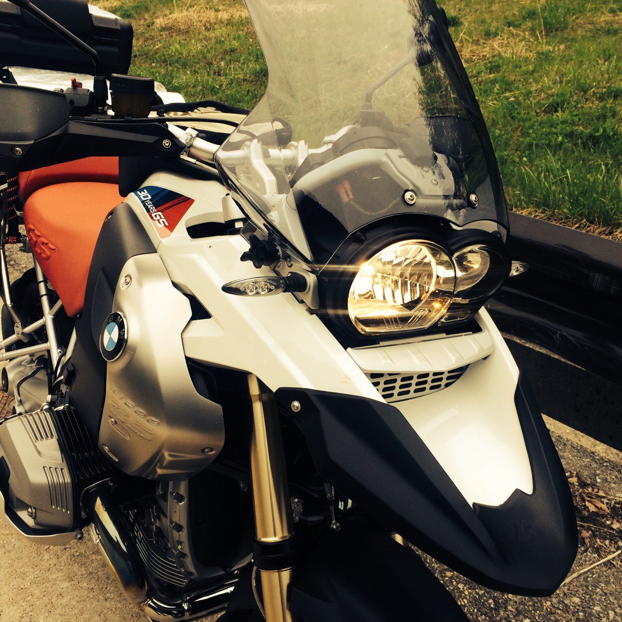 R1200GSでキャンプ＆ツーリング。蕎麦は戸隠、長野が好き。楽器はいじれてもバイクはいじれません。