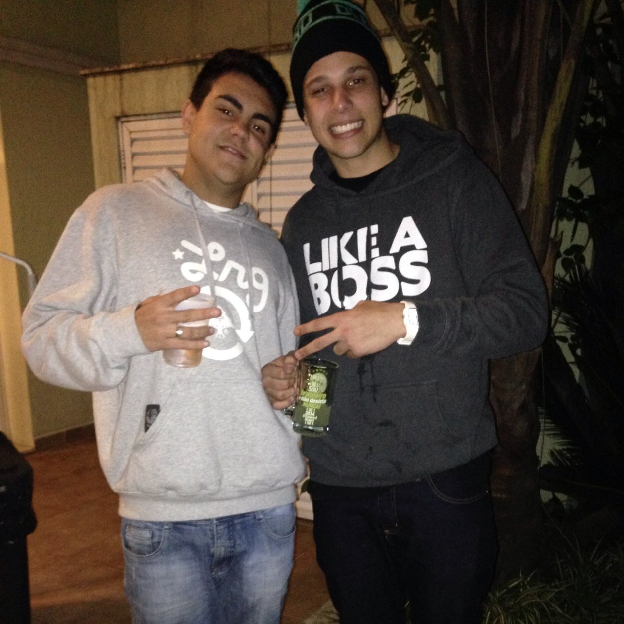 Nao julgue as pessoas , sem ao menos conhece-las ! Humildade sempre prevalecendo
