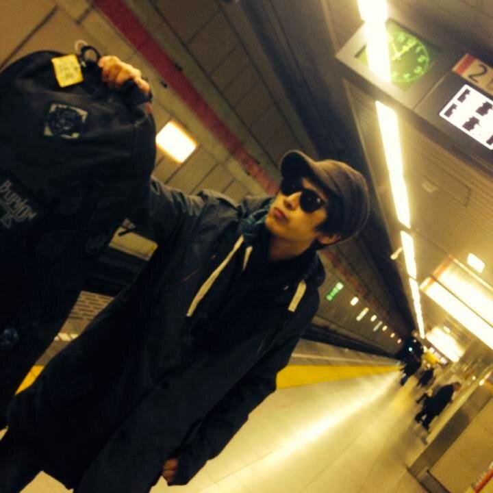 Ustomoyam9n's profile picture. リアル×バーチャルの融合で新しいプロモーションの形を模索。
映像制作×ソーシャル活用で新しいプロモーション戦略を策定します。
PV制作・USTREAM配信・Web制作/Facebook/Twitter/Podcast運営など幅広く支援します。
東京外国語大学/バンタンデザイン研究所卒/某IT企業勤務。