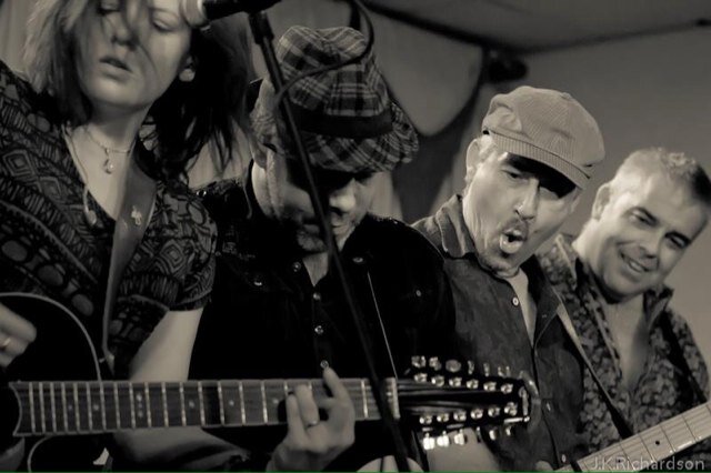Contemporary Folk/Roots Rock from the Fylde coast.