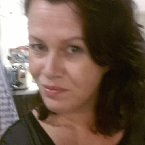 Vrouw,moeder,vriendin,zus.werkt bij leukste speelgoed winkel van Groningen.