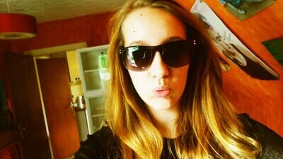 Ich liebe YouTube!!:) und sehe alles im Leben Positiv !!:*