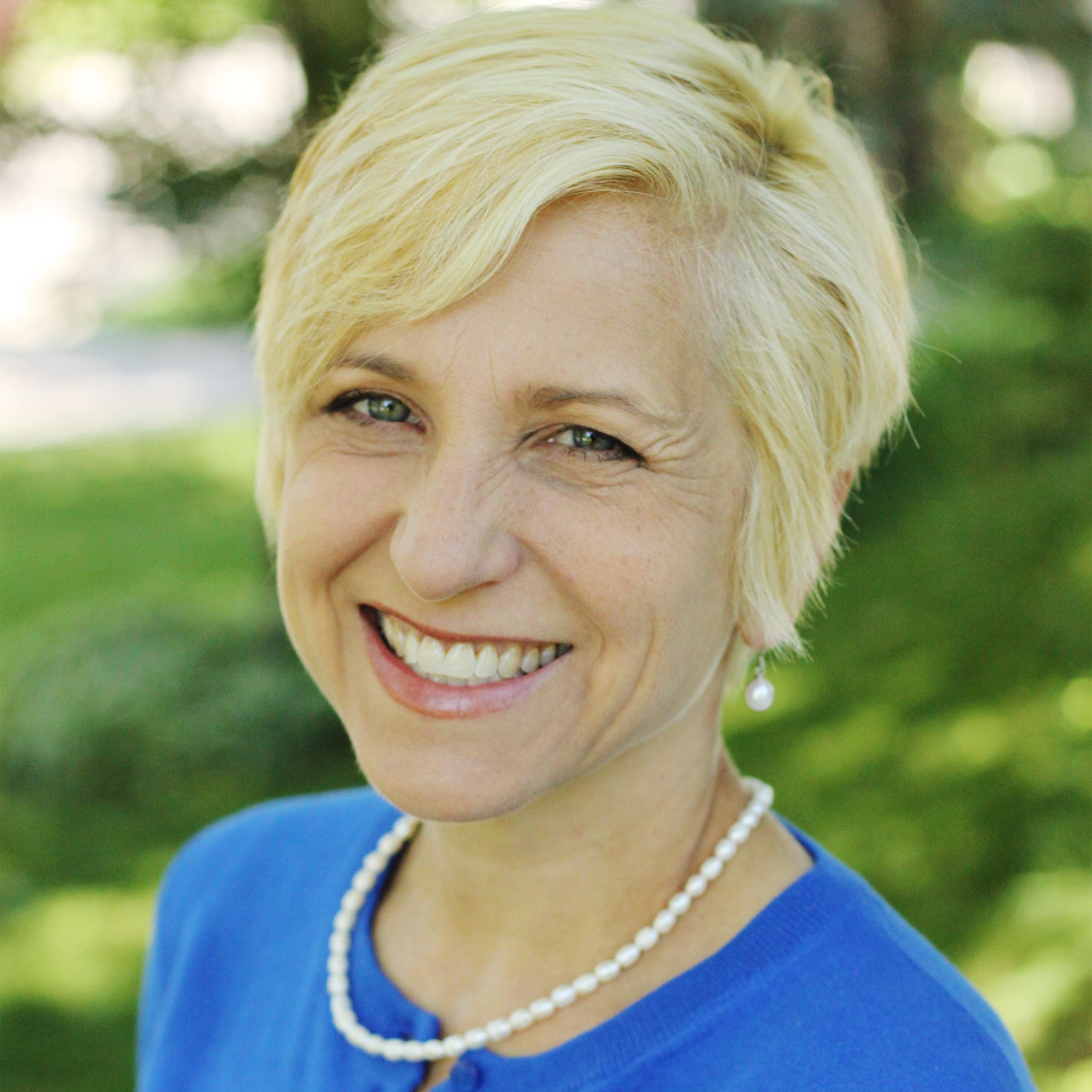 alyssaannchase's profile picture. Writer, editor, creative strategist, mom, wife, poet, student.