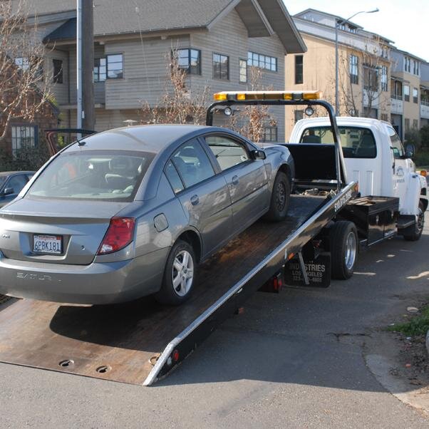 P&P Towing is a premier towing and roadside service company in San Francisco. Our certified experts can assist you 27/4 Call us at - (415) 529-4080