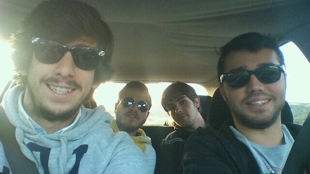 CLSRolNavarro's profile picture. El reflejo de tus gestos y acciones es lo que proyectas ante los demás... Estudiante de ADE. Madroñera-Plasencia-Los bares