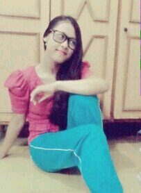 yuli_happyfun's profile picture. something terrible